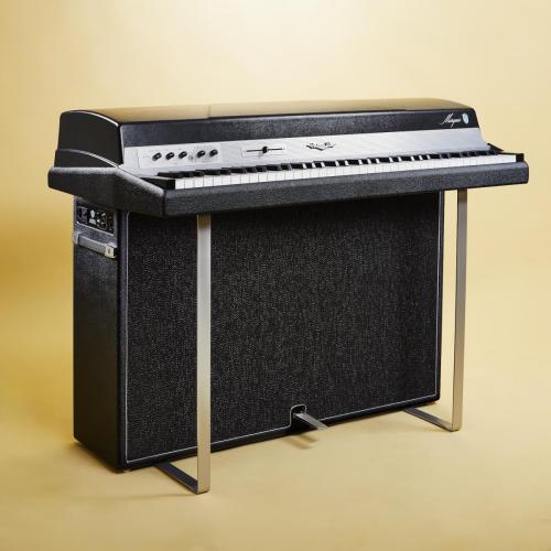 marquis_console_angle_53622433694_o